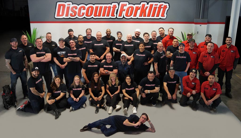 Discount Forklift team group photo