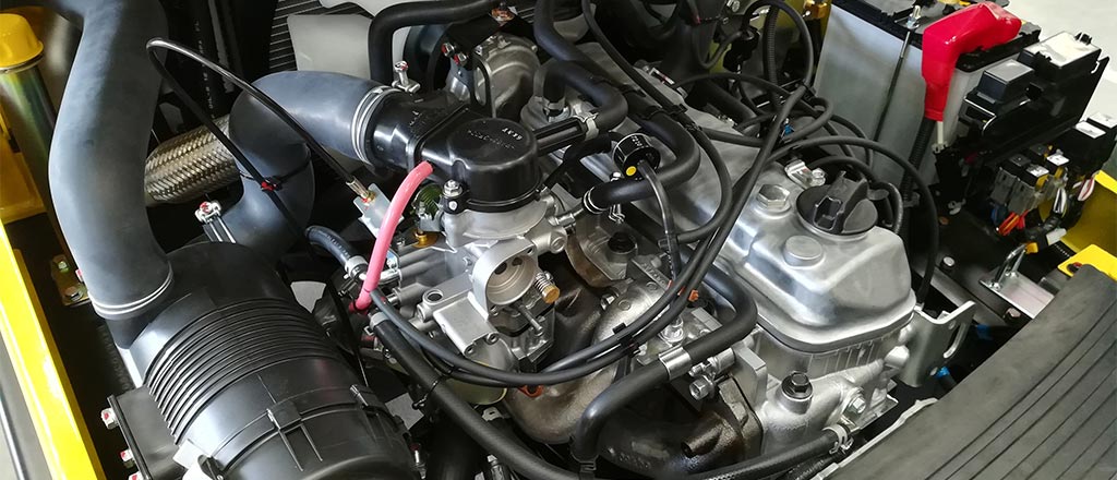 Forklift engine with many high-quality parts